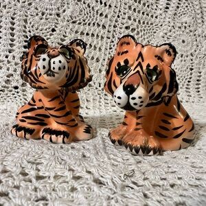 Lynda Corneille Ark Safari Vtg Tigers
Salt & Pepper Shakers NWOT
